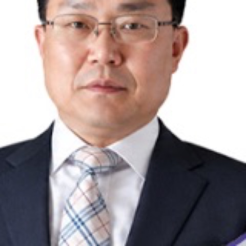Hong In-pyo portrait